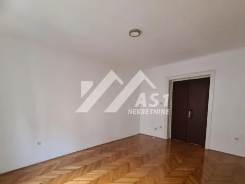Izdavanje, dvosoban stan, 70m², Novi Sad Sve Podlokacije, Novi Sad - image 2