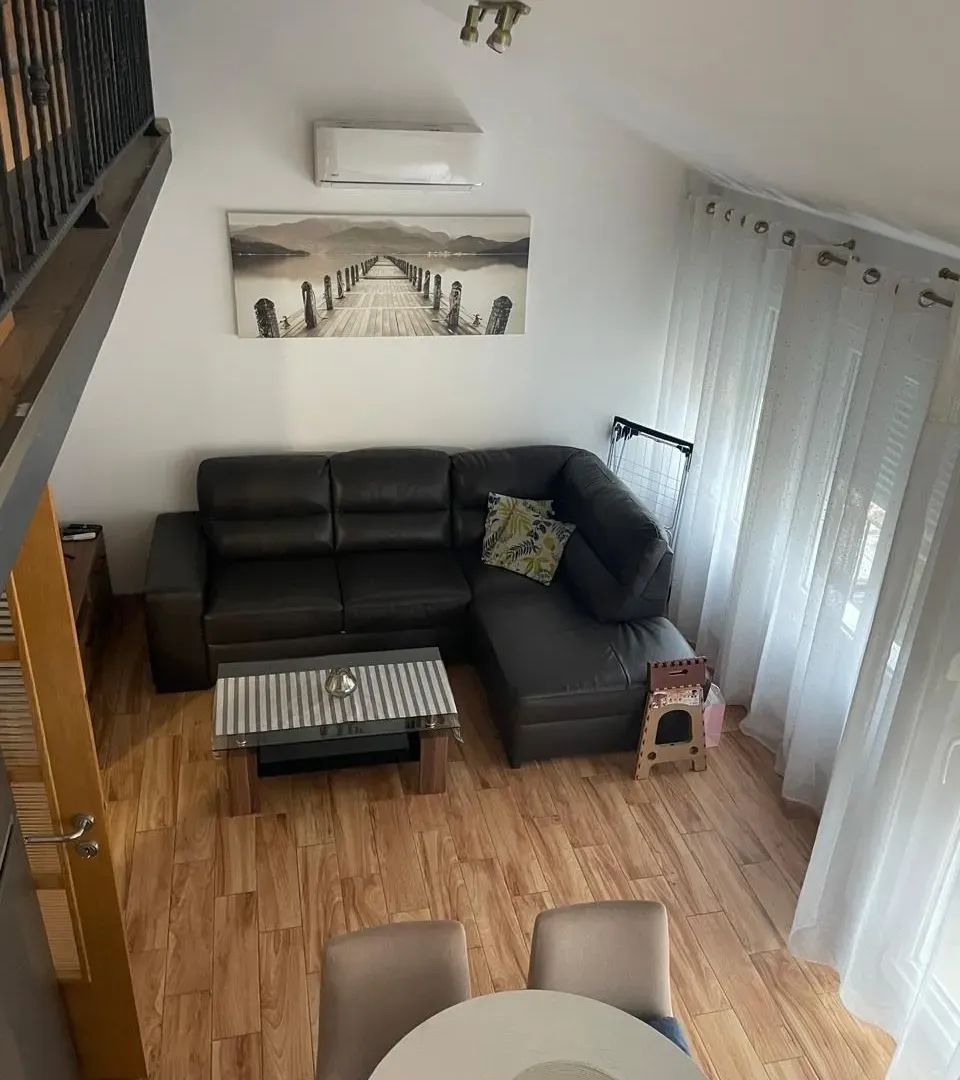Rent, one bedroom apartment, 45m², Centar, Tivat