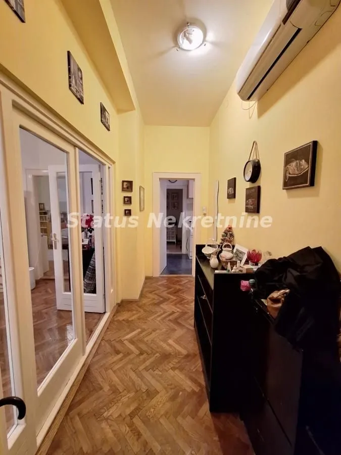 Prodaja, trosoban stan, 93m², Centar, Novi Sad