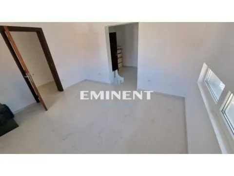 Prodaja, kuća, 345m², Surčin, Beograd - image 18