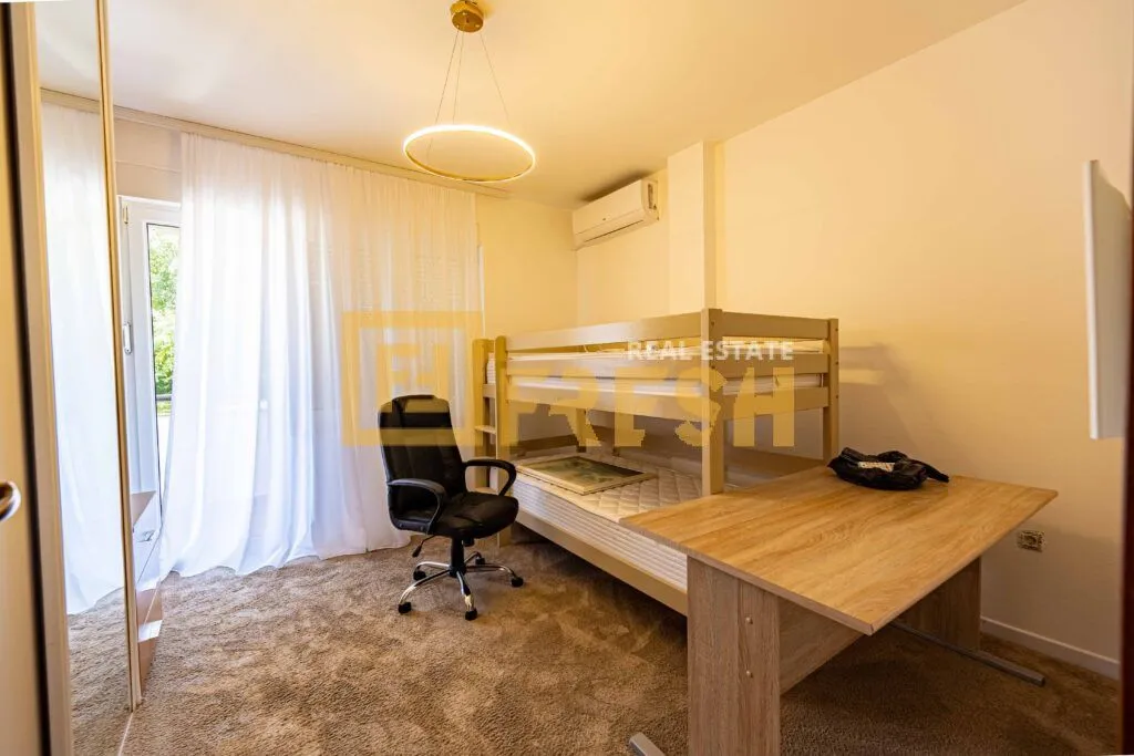 Rent, three bedroom apartment, 202m², Gorica C, Podgorica