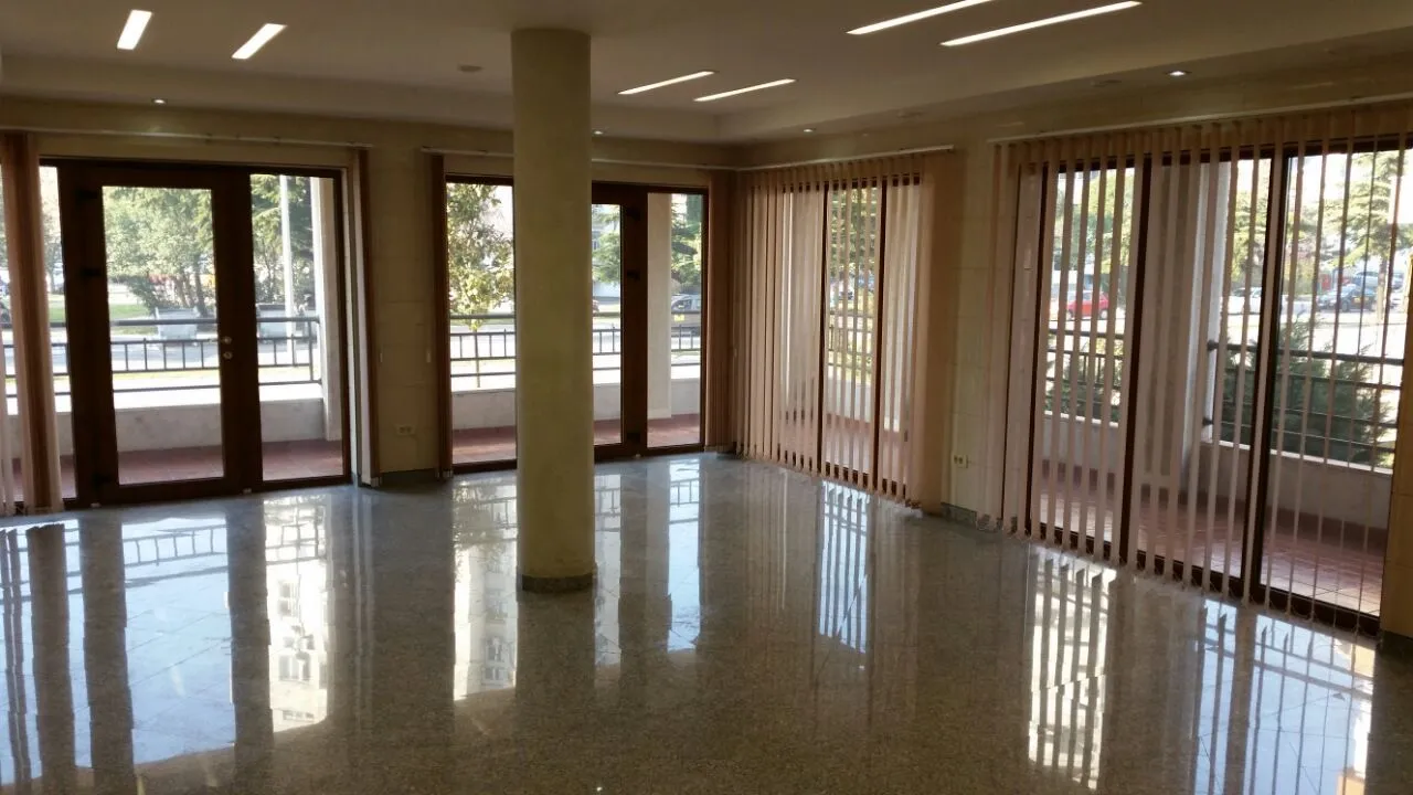 Izdavanje, poslovni prostor, 70m², Momišići, Podgorica