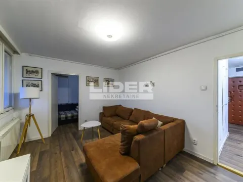 Sale, three bedroom apartment, 59m², Šumice, Beograd