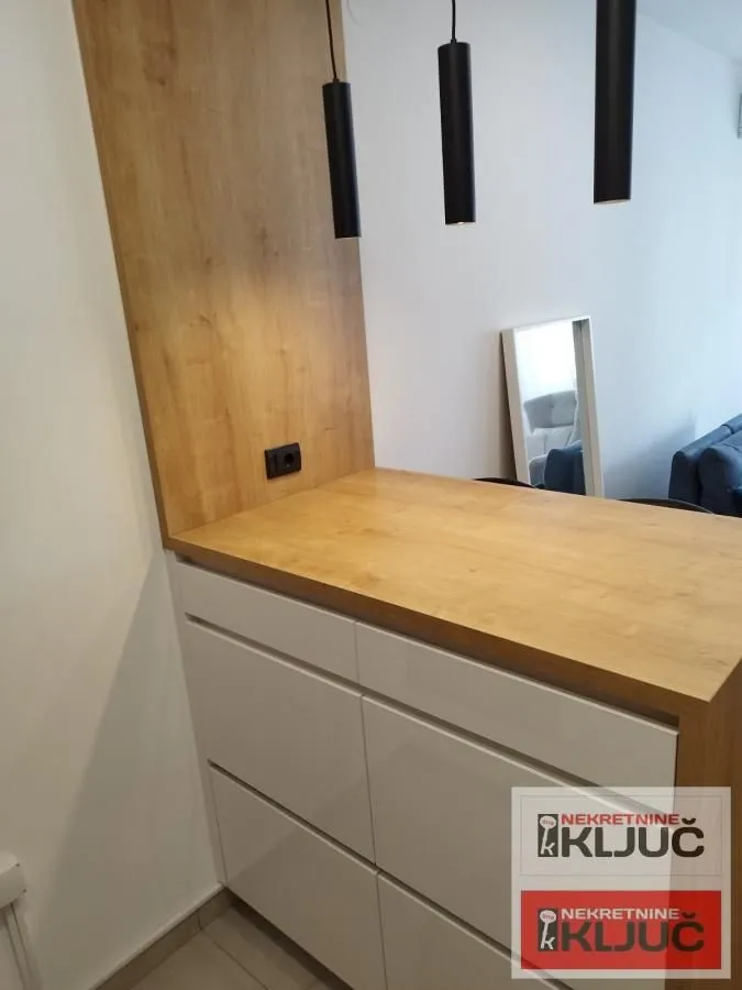 Izdavanje, dvosoban stan, 40m², Kej, Novi Sad Sve Podlokacije