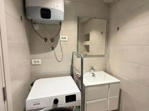 Izdavanje, jednosoban stan, 38m², Autobuska stanica, Podgorica - image 7