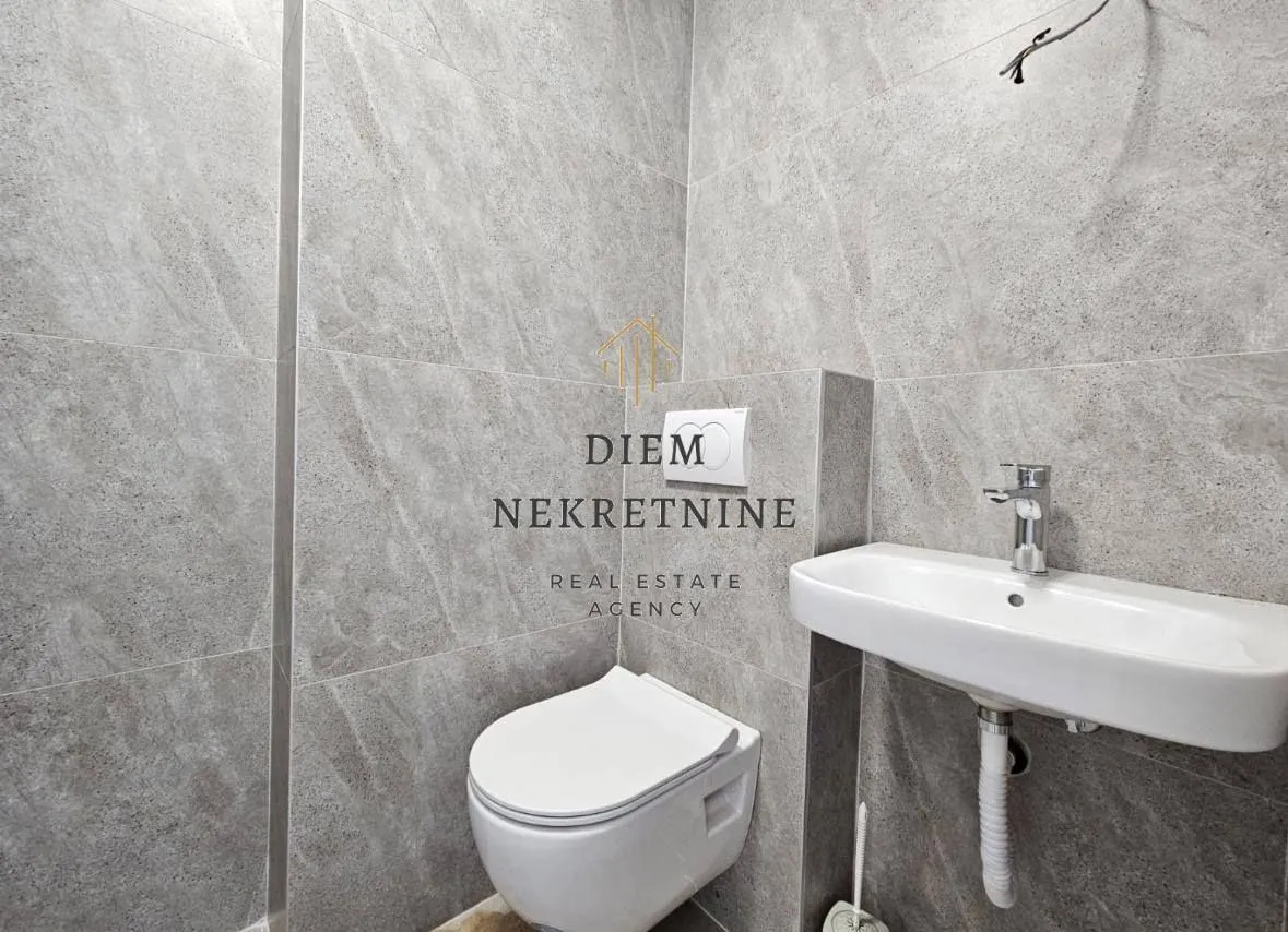 Rent, two bedroom apartment, 55m², Centar, Bar