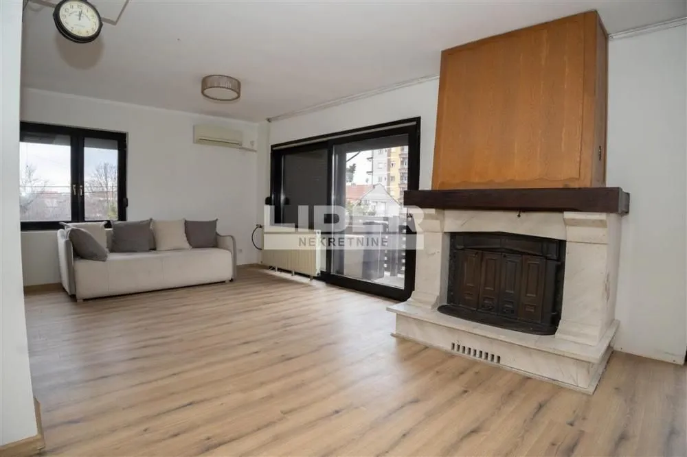Prodaja, trosoban stan, 111m², Palilula Sve Podlokacije, Beograd
