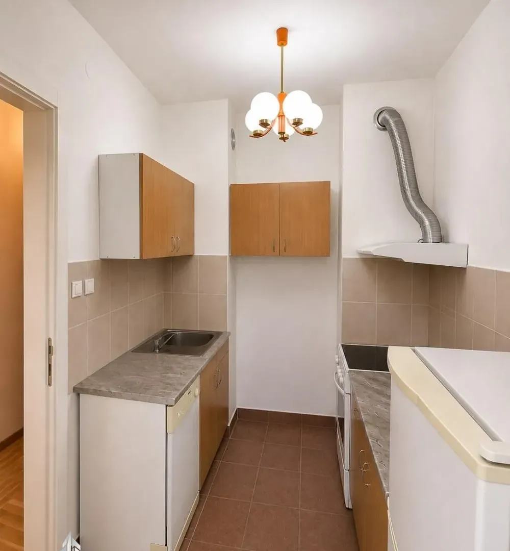Izdavanje, dvosoban stan, 51m², Novi Beograd Blok 22, Novi Beograd Sve Podlokacije