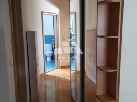 Izdavanje, trosoban stan, 80m², Južni Bulevar, Vračar Sve Podlokacije - image 8