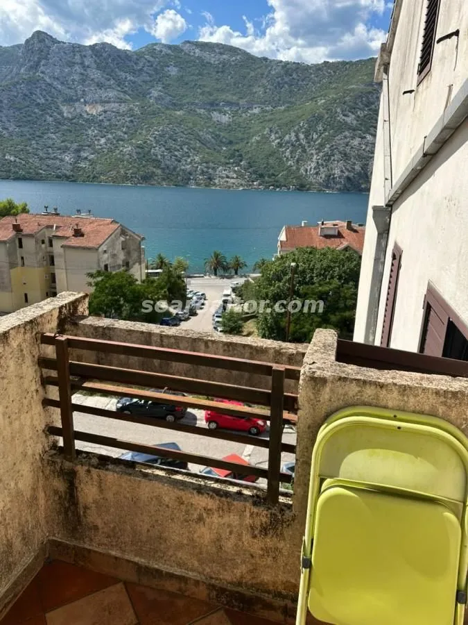 Izdavanje, jednosoban stan, 39m², Risan, Kotor