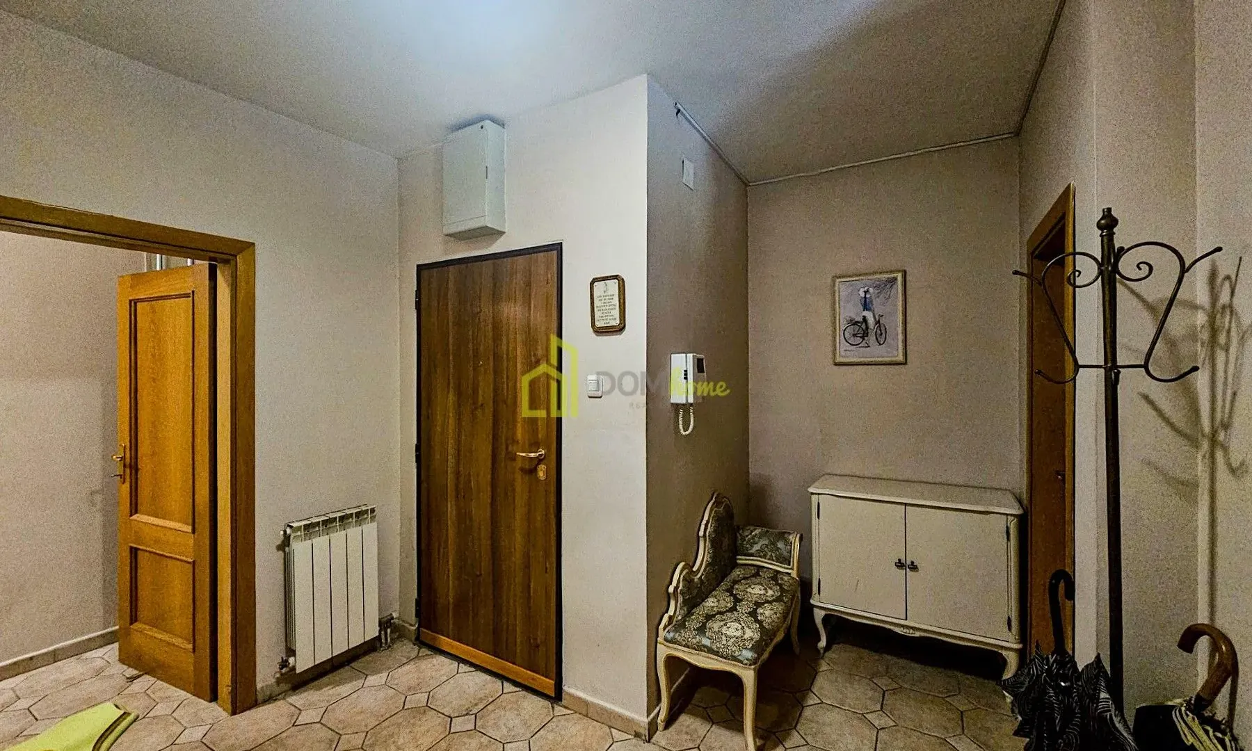 Izdavanje, trosoban stan, 130m², Preko Morače, Podgorica
