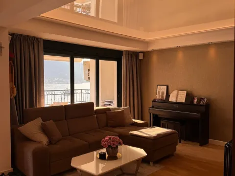 Sale, two bedroom apartment, 85m², Dobrota, Kotor - image 5