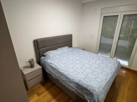 Prodaja, dvosoban stan, 72m², New City, Podgorica - image 14