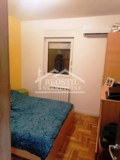 Prodaja, trosoban stan, 80m², Ledine, Beograd