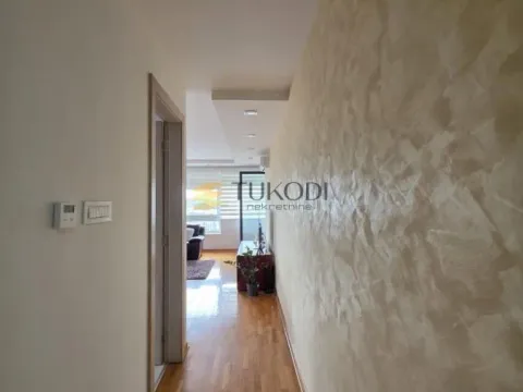 Prodaja, četvorosoban stan, 110m², Bulevar Oslobodjenja, Novi Sad Sve Podlokacije - image 17