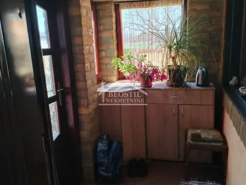 Prodaja, kuća, 140m², Centar, Bačka Topola - image 7