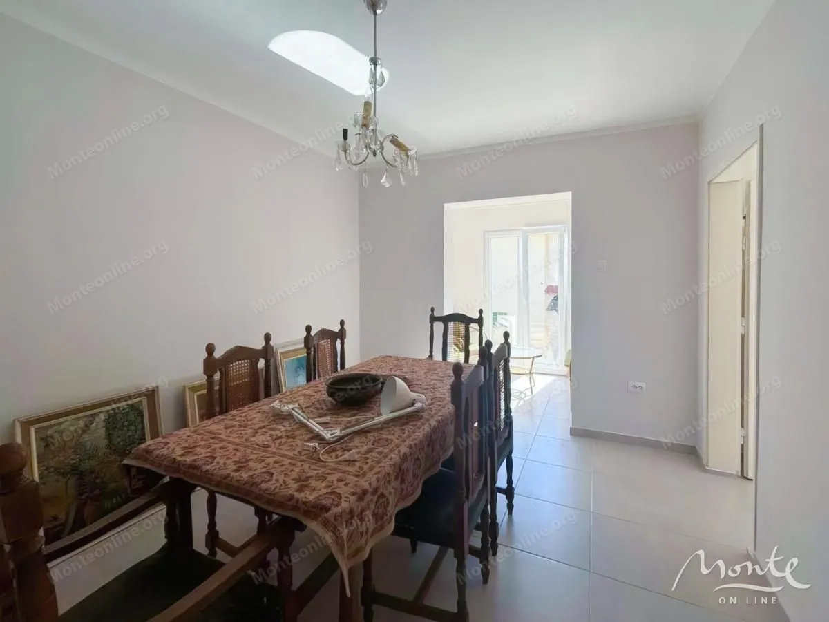 Prodaja, kuća, 150m², Prčanj, Kotor