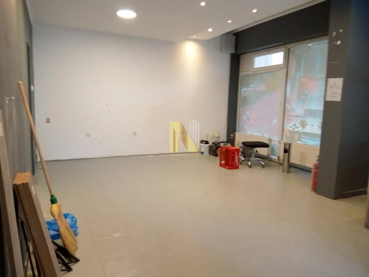 Sale, office space, 68m², Grbavica, Novi Sad Sve Podlokacije