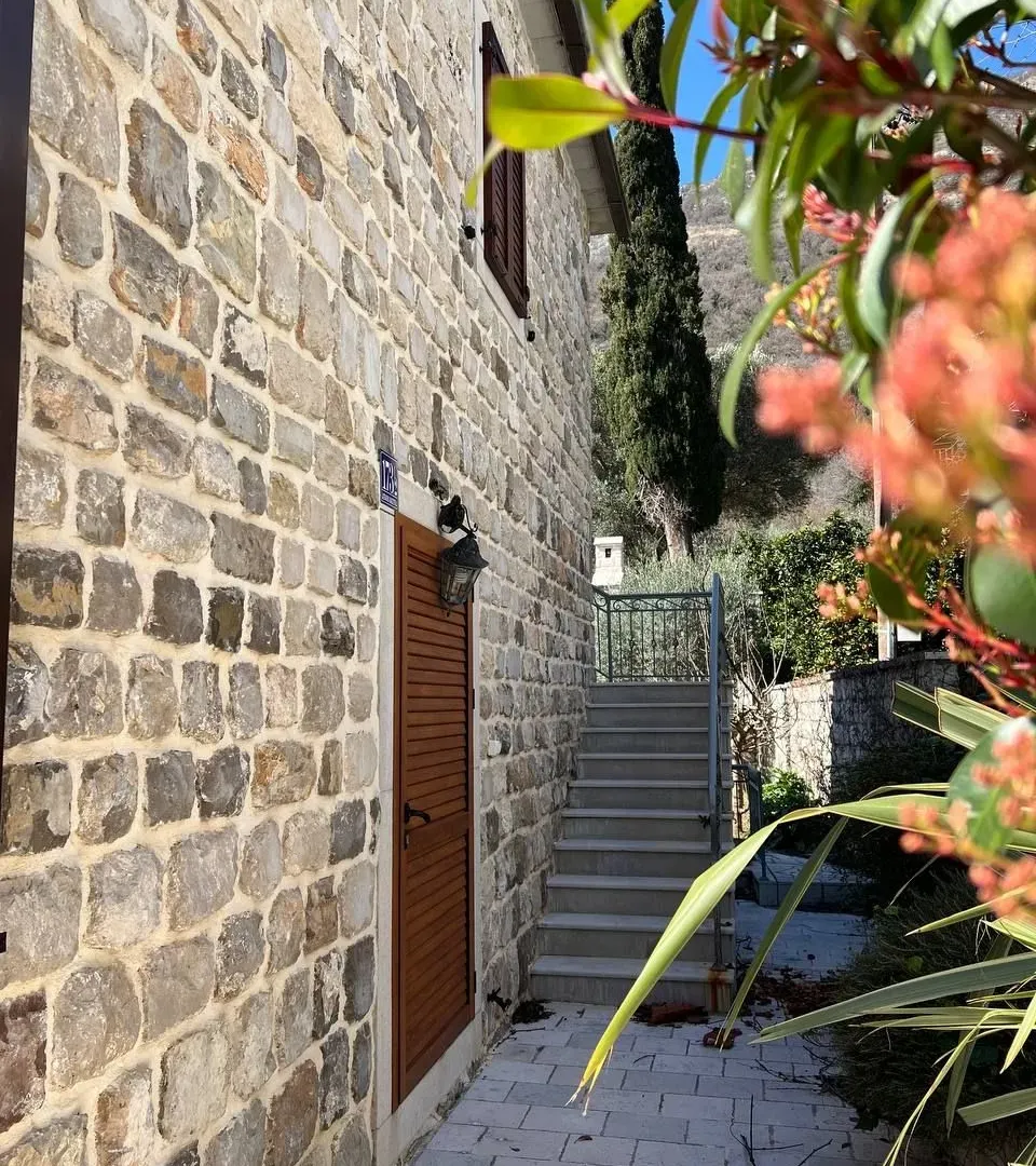 Prodaja, kuća, 500m², Herceg Novi, Crna Gora