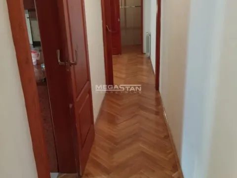 Izdavanje, kuća, 542m², Bulbulder, Zvezdara Sve Podlokacije - image 11