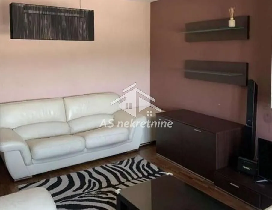 Izdavanje, stan, 65m², Čukarička Padina, Beograd