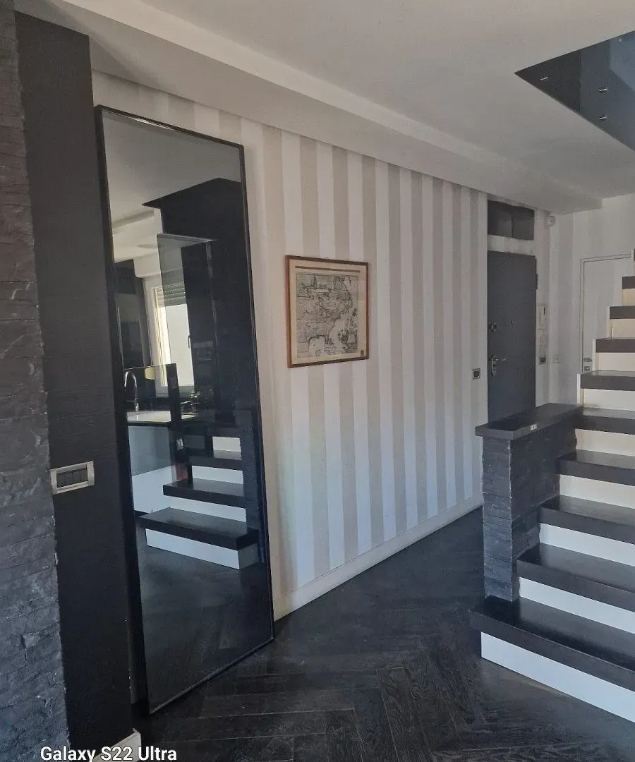 Prodaja, četvorosoban stan, 117m², Crveni Krst, Beograd