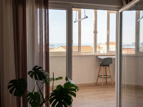 Sale, one bedroom apartment, 49m², Lazi, Budva - image 2