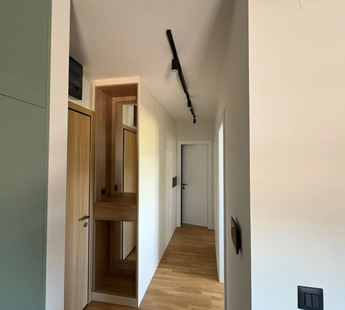 Izdavanje, dvosoban stan, 50m², Zabjelo, Podgorica