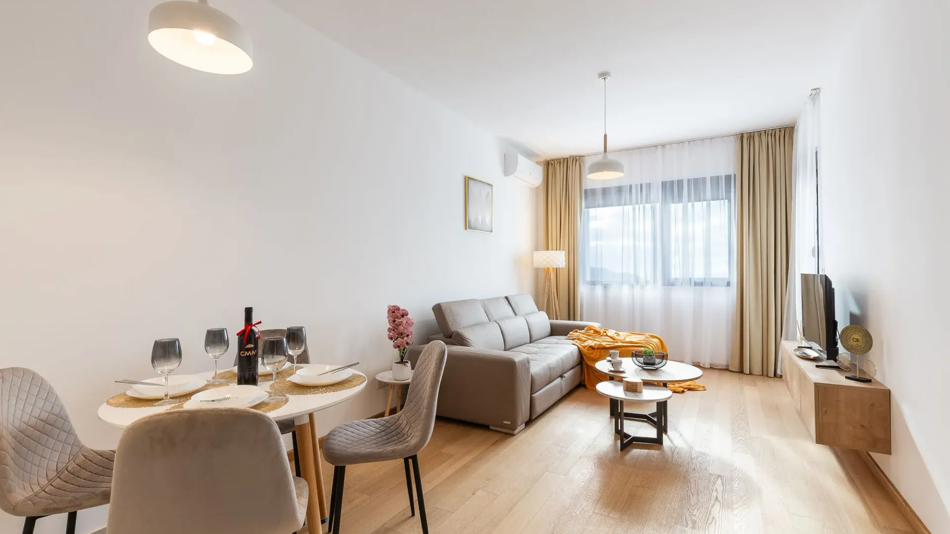 Rent, one bedroom apartment, 42m², Bečići, Budva