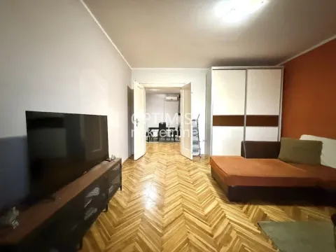 Rent, two bedroom apartment, 74m², Južni Bulevar, Vračar Sve Podlokacije - image 7