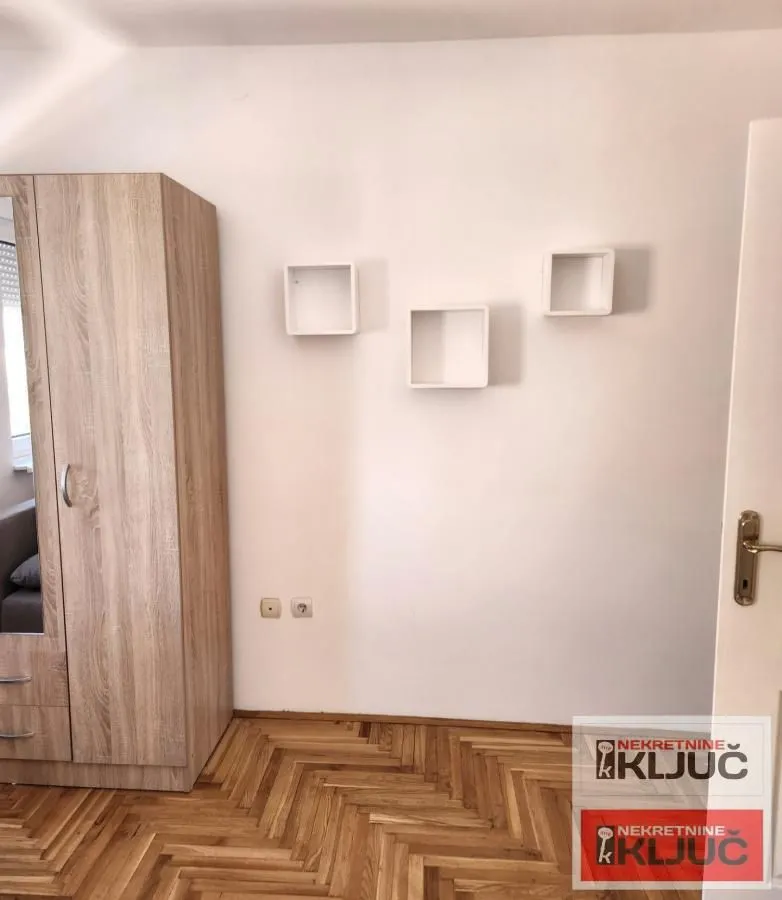 Izdavanje, jednosoban stan, 56m², Grbavica, Novi Sad Sve Podlokacije