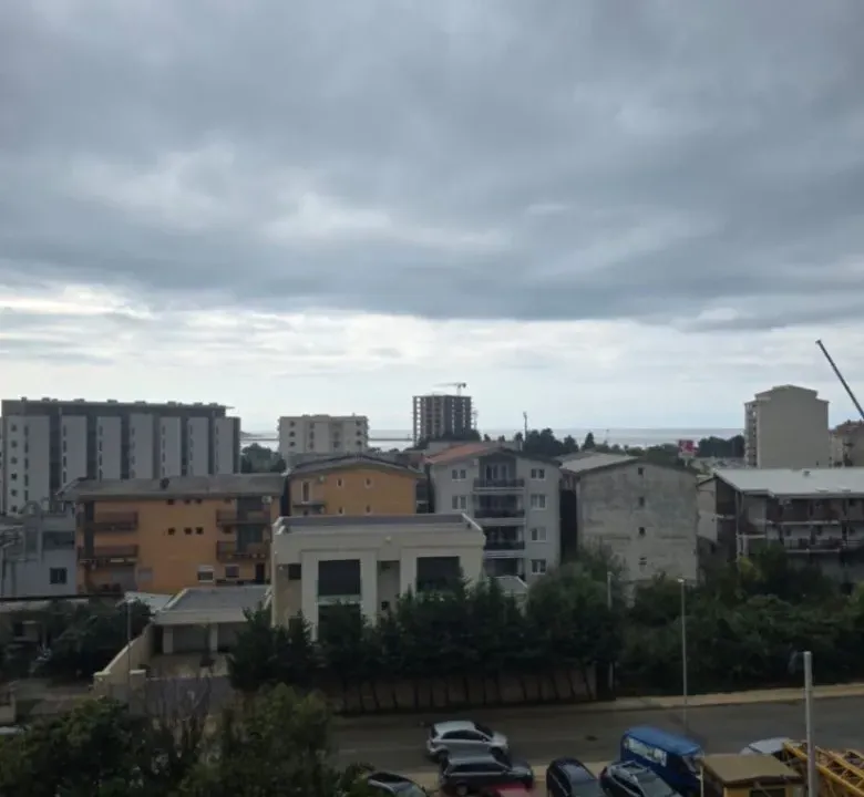 Prodaja, dvosoban stan, 69m², Ilino, Bar