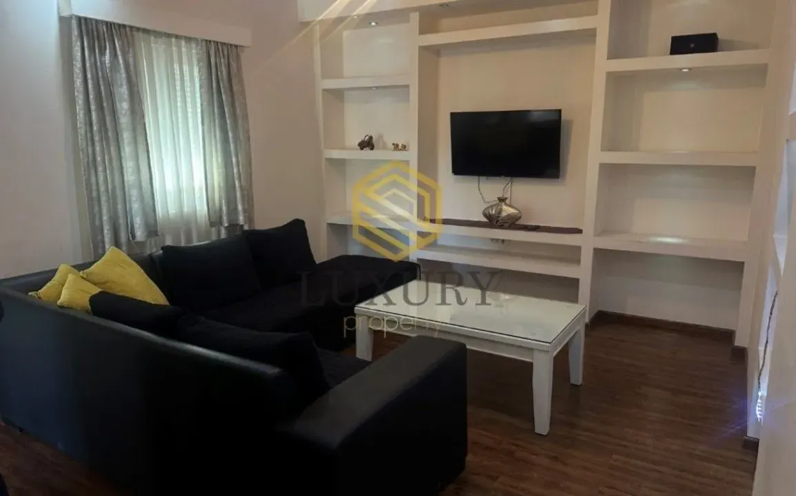 Izdavanje, dvosoban stan, 75m², Konik, Podgorica