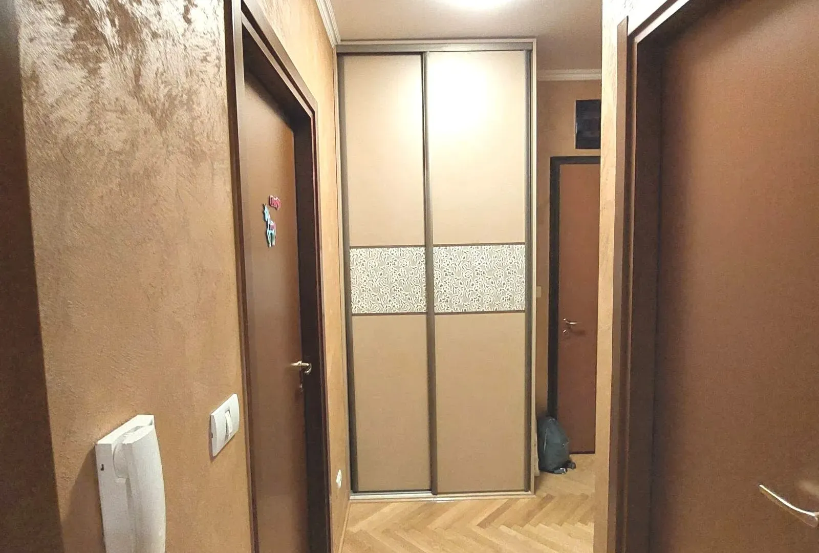 Izdavanje, dvosoban stan, 88m², City Kvart, Podgorica