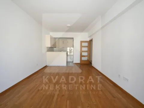 Rent, two bedroom apartment, 65m², Stari Aerodrom, Podgorica - image 2