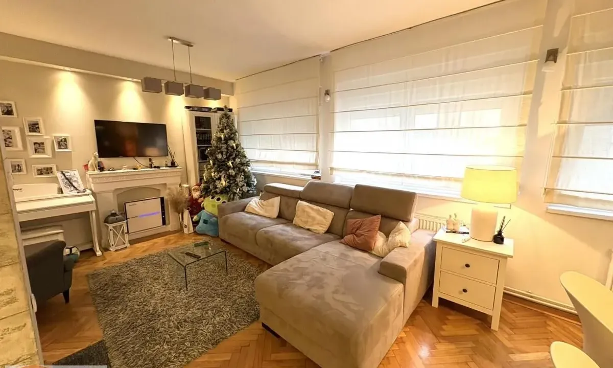 Prodaja, trosoban stan, 74m², Vračar Sve Podlokacije, Beograd
