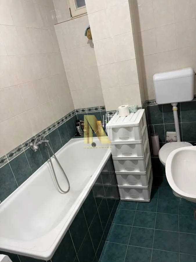 Izdavanje, dvosoban stan, 40m², Bulevar Oslobodjenja, Novi Sad Sve Podlokacije