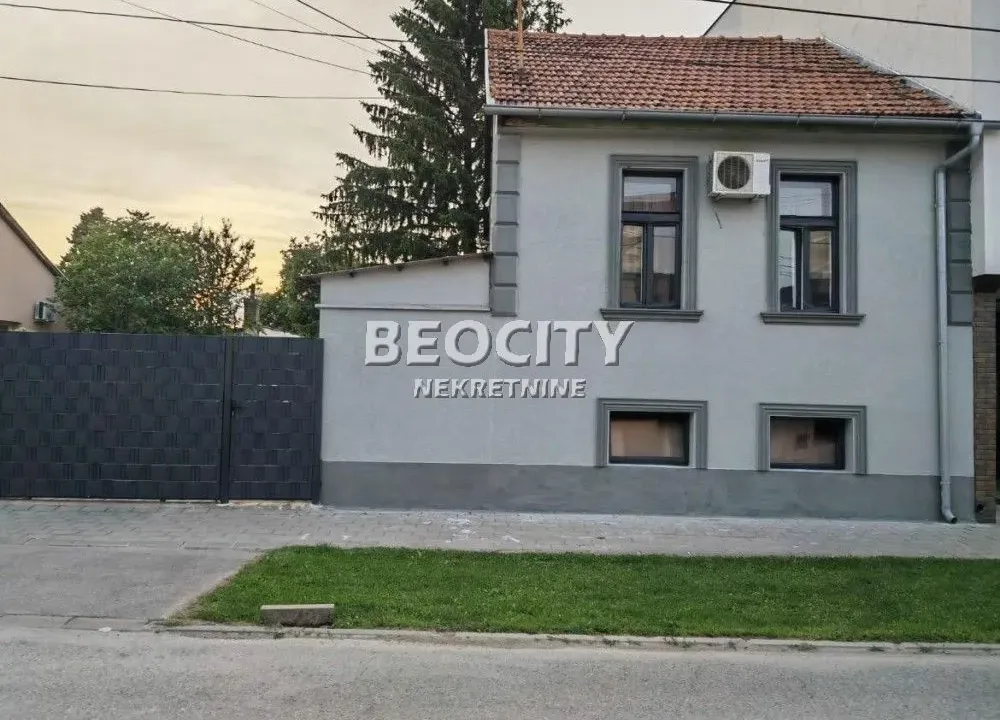 Izdavanje, kuća, 70m², Petrovaradin, Novi Sad