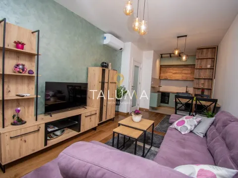 Izdavanje, jednosoban stan, 50m², Tološi, Podgorica - image 7