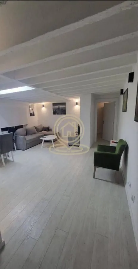 Rent, two bedroom apartment, 44m², Vračar Sve Podlokacije, Beograd