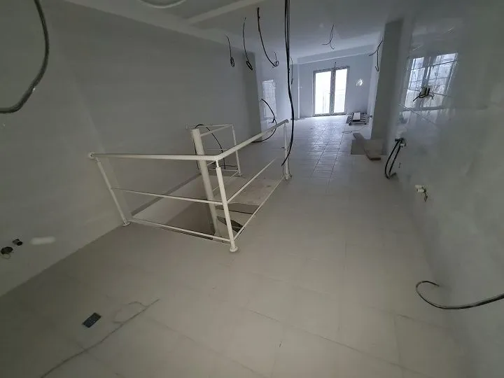 Sale, office space, 1800m², Zemun Sve Podlokacije, Beograd