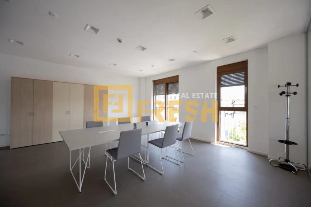 Rent, office space, 178m², Preko Morače, Podgorica