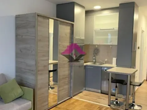 Izdavanje, stan, 25m², Grbavica, Novi Sad Sve Podlokacije - image 3