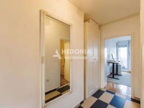 Sale, three bedroom apartment, 90m², Novi Beograd Blok 37, Novi Beograd Sve Podlokacije - image 20