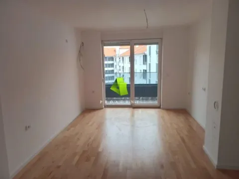 Rent, one bedroom apartment, 47m², Ledena Stena, Niš - image 4