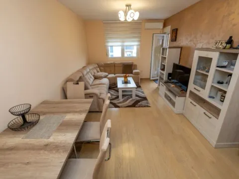 Prodaja, jednosoban stan, 47m², City Kvart, Podgorica - image 8