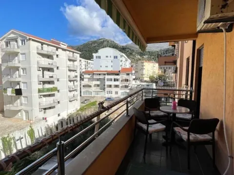 Prodaja, trosoban stan, 99m², Budva, Crna Gora