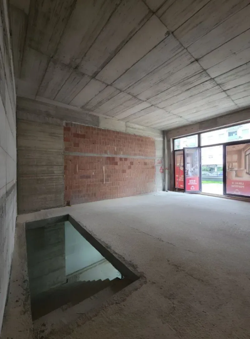 Rent, office space, 170m², Pobrežje, Podgorica