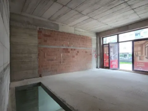 Izdavanje, poslovni prostor, 170m², Pobrežje, Podgorica - image 3