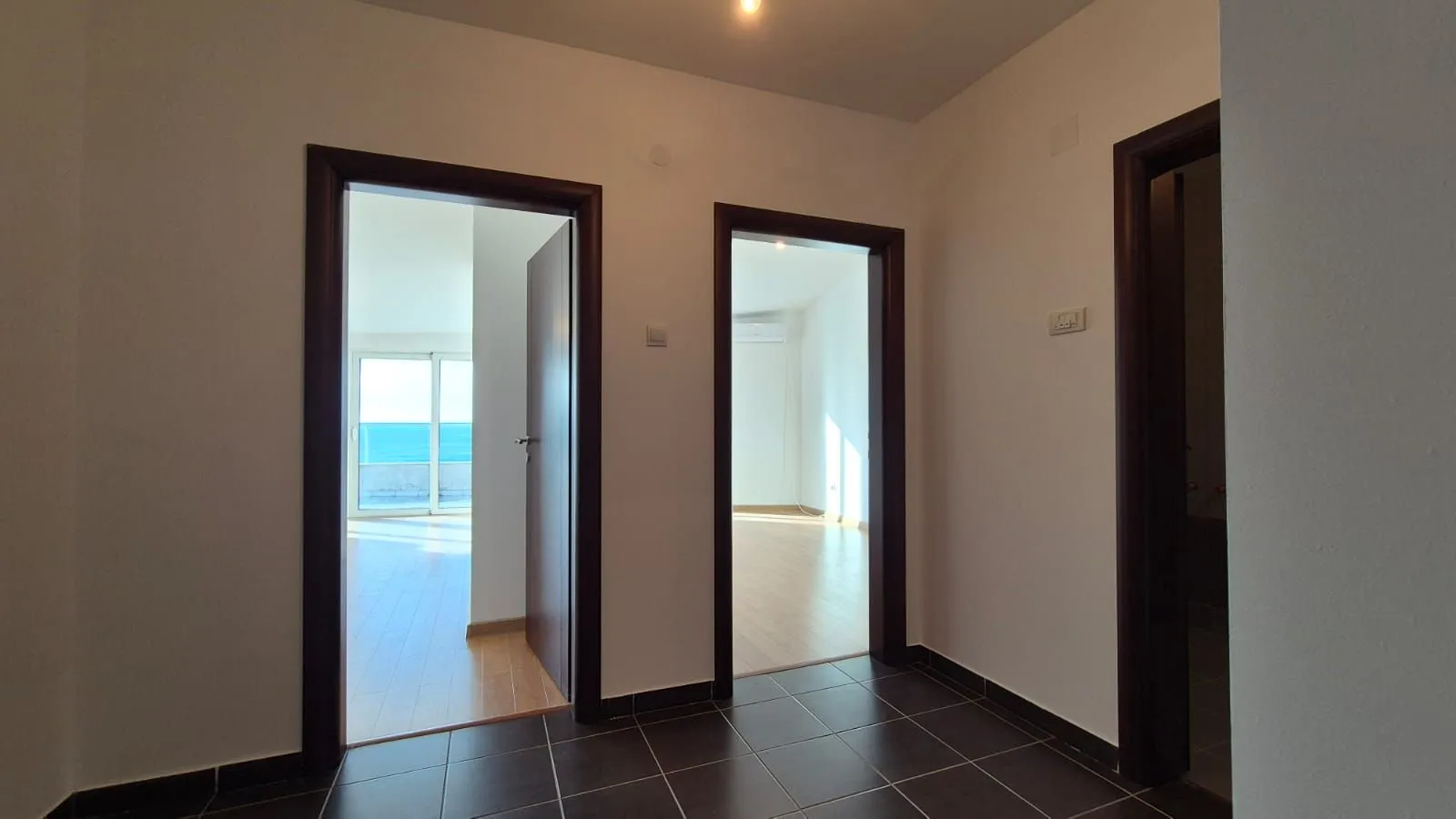 Prodaja, trosoban stan, 169m², Petrovac, Budva